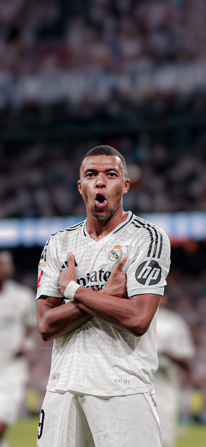 维卡里奥：被球迷嘘一事就此翻篇，本场比赛我们该多拿净胜球（维卡里奥：嘘声已成过去，此役本应多拿净胜球）