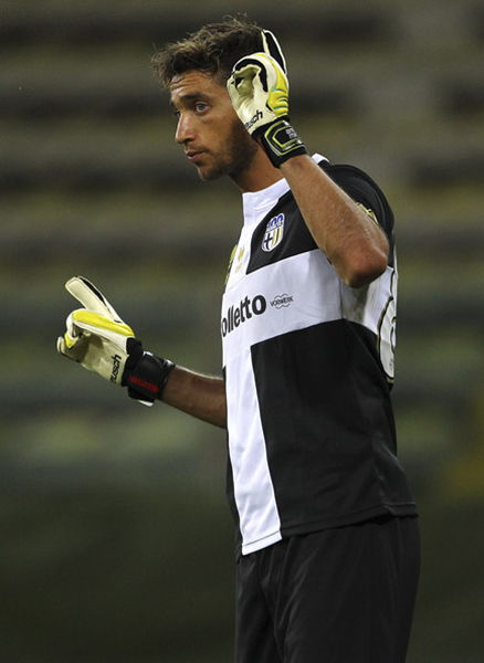 米体：米兰vs科莫的意甲联赛已经几乎不可能在珀斯举行（米体：米兰对科莫的意甲比赛基本确定不会在珀斯进行）