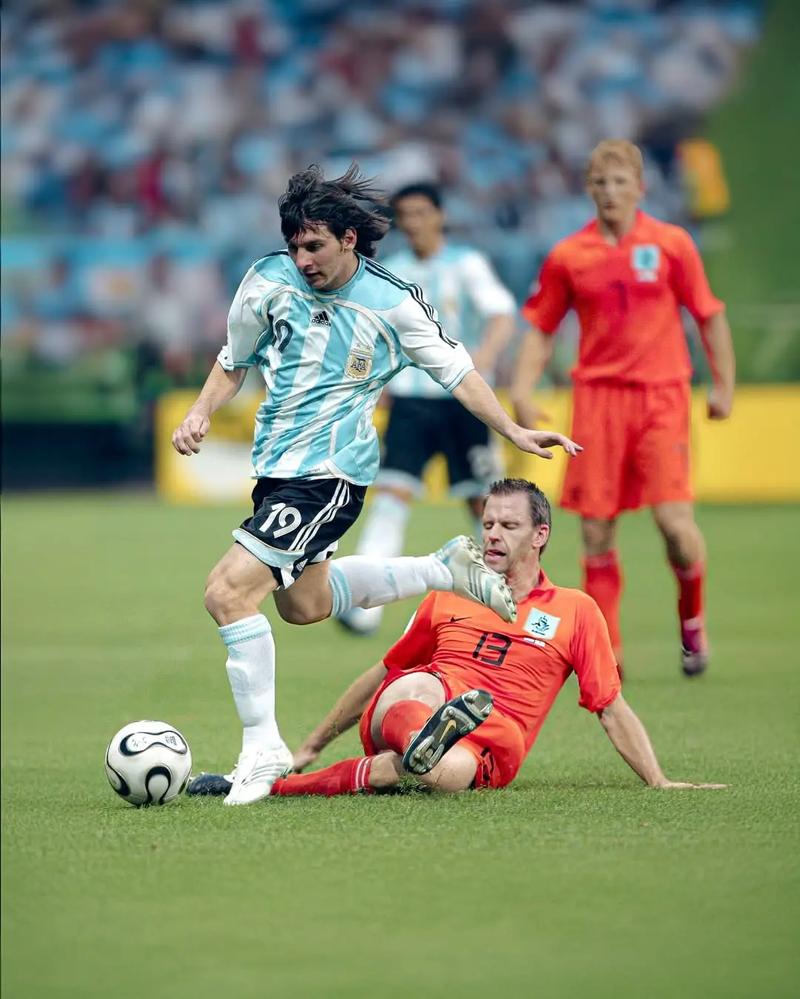 迪洛伦佐：决赛对阵博洛尼亚将会很艰难，但是我们会全力争胜（迪洛伦佐：决战博洛尼亚困难重重，我们将拼尽全力取胜）