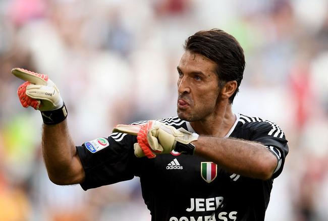 都体：佛罗伦萨球迷说DV9是“吉普赛人”，俱乐部被罚款2万欧（都体：佛罗伦萨球迷辱称DV9为“吉普赛人”，俱乐部遭罚2万欧）